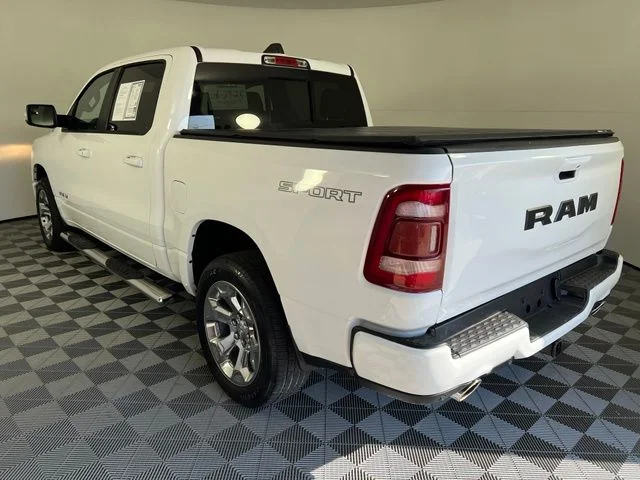 Used 2021 White Ram Big Horn/Lone Star image 5