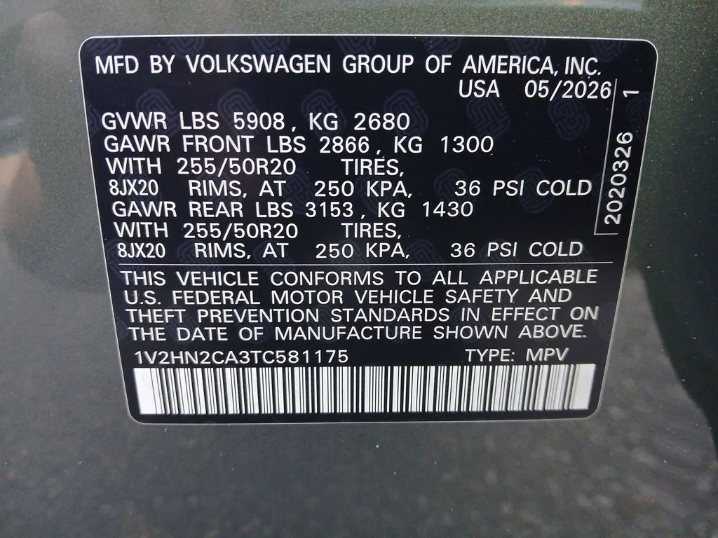 New 2026 Green Volkswagen SE w/Technology image 28