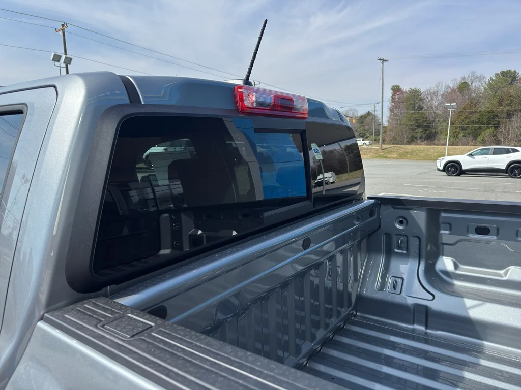 2026 Chevrolet Colorado Trail Boss - Photo 10