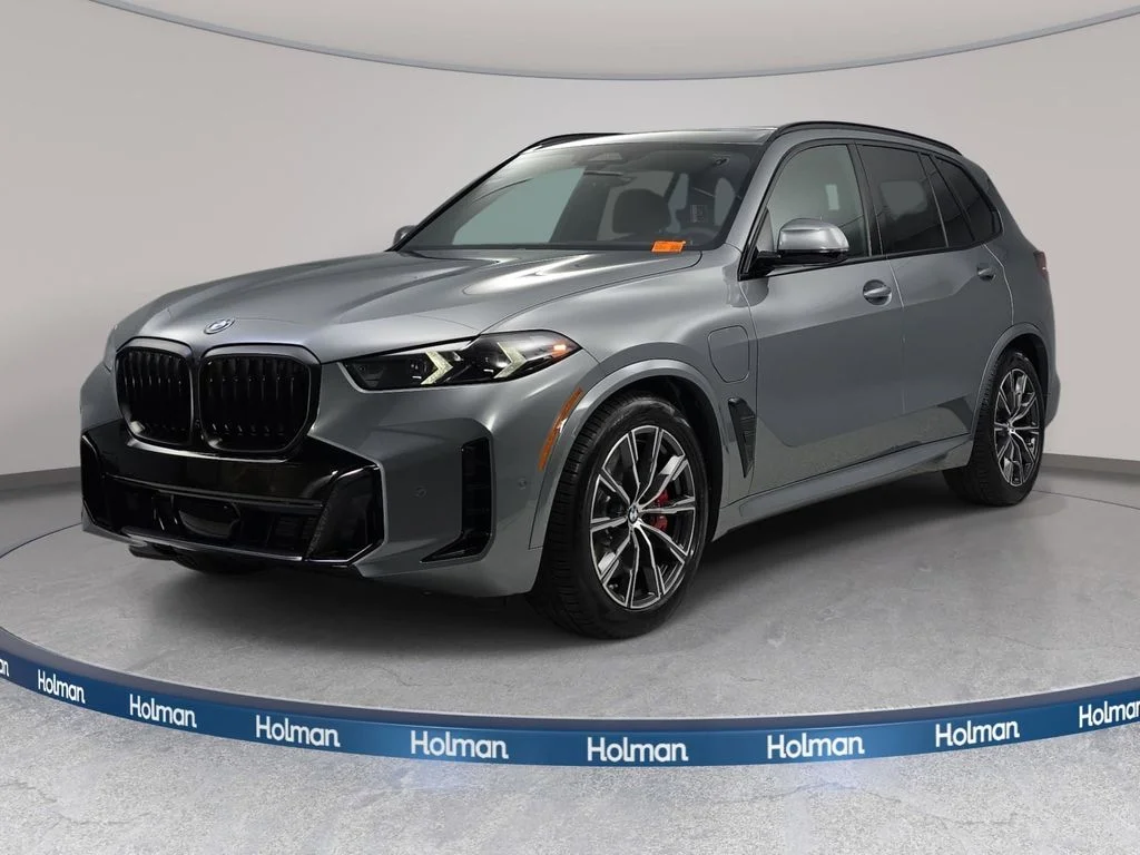 2026 BMW X5 xDrive50e's photo