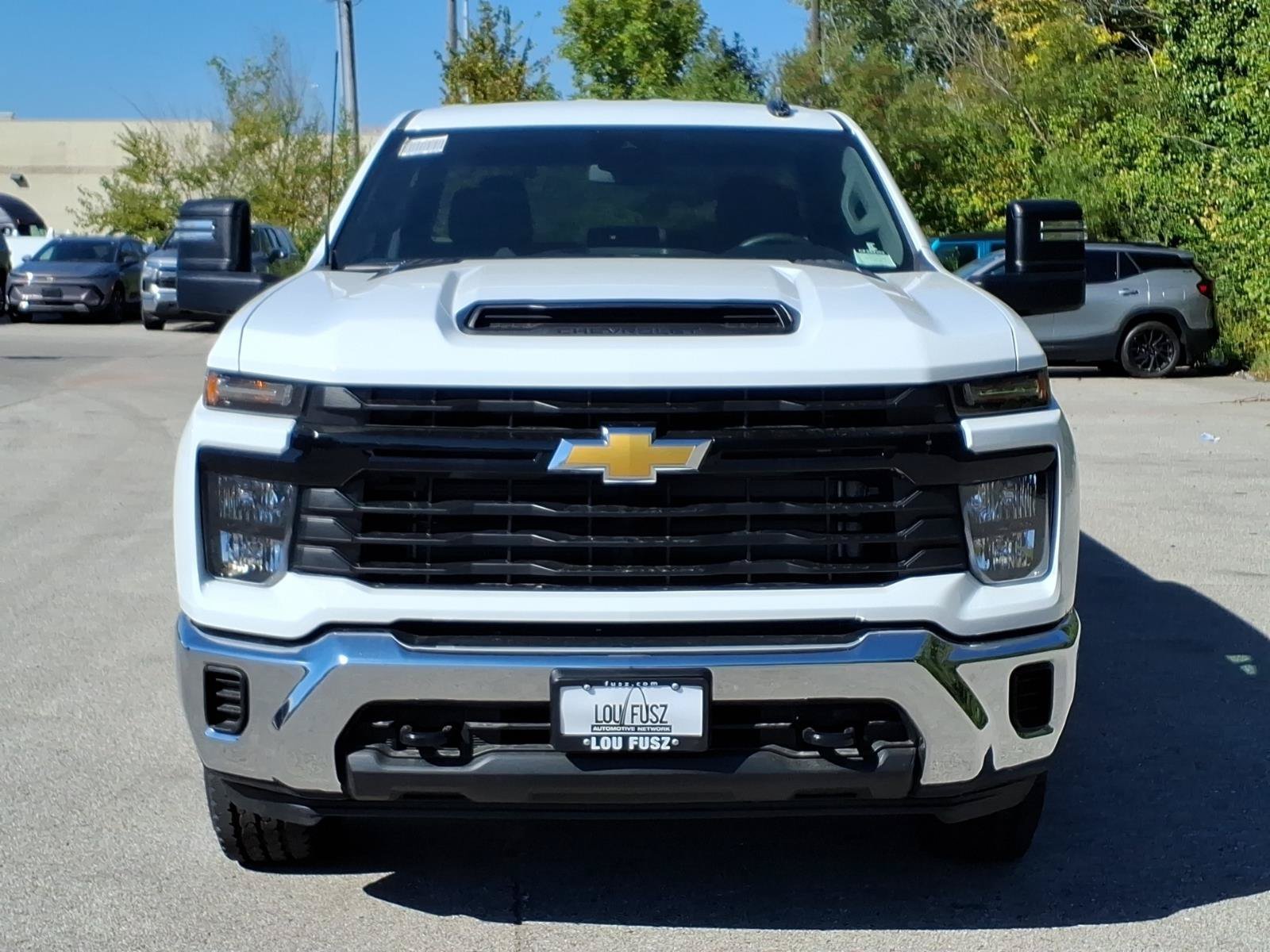 New 2026 Summit White Chevrolet WT image 23