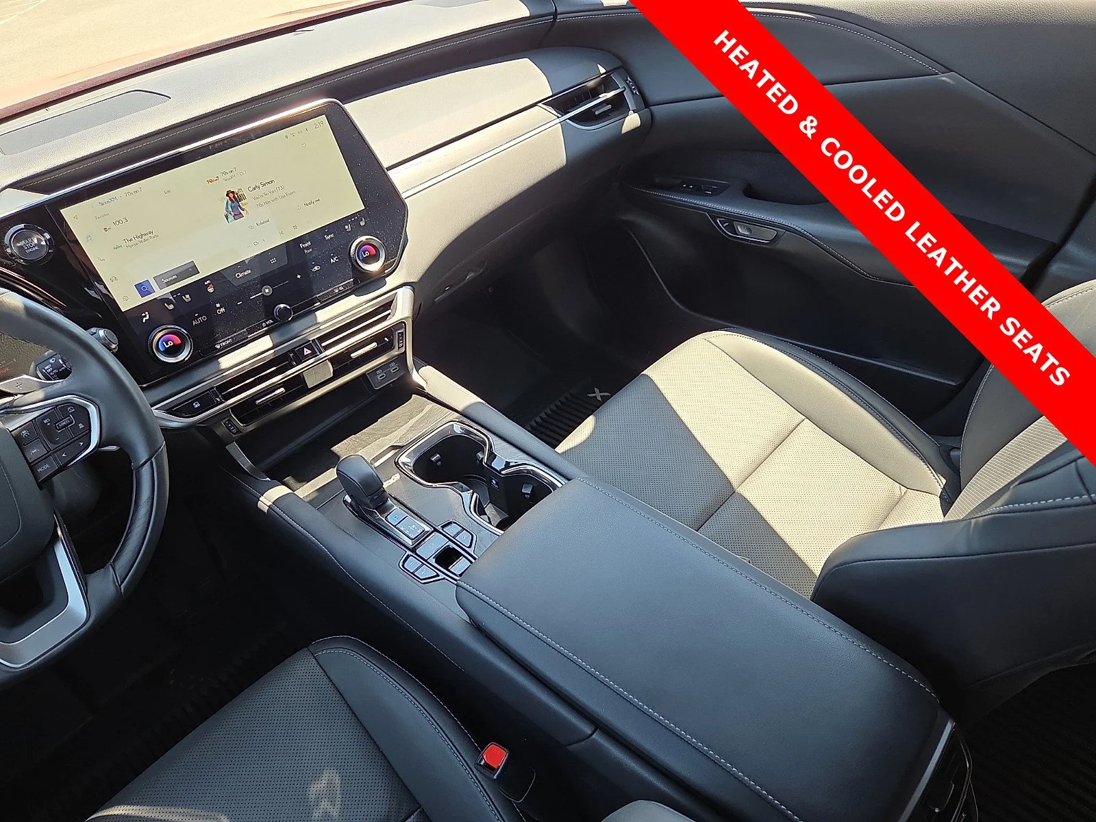 Used 2025 Matador Red Mica Lexus RX 350 Premium image 13