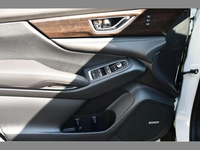 New 2026 CRYSTAL WHITE PEARL Subaru Touring 7-Passenger image 24