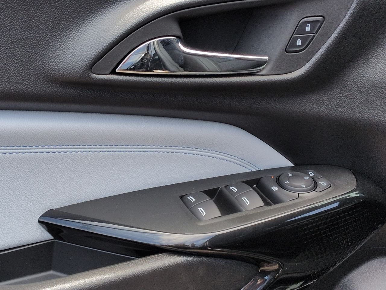 2026 Chevrolet Trax LT - Photo 24
