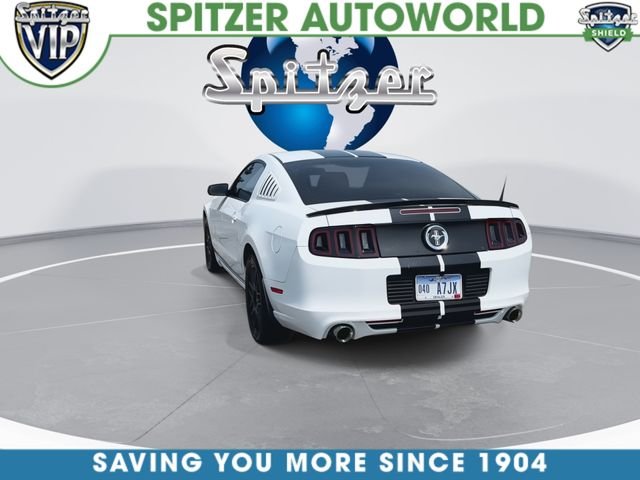 Used 2014 White Ford V6 image 8