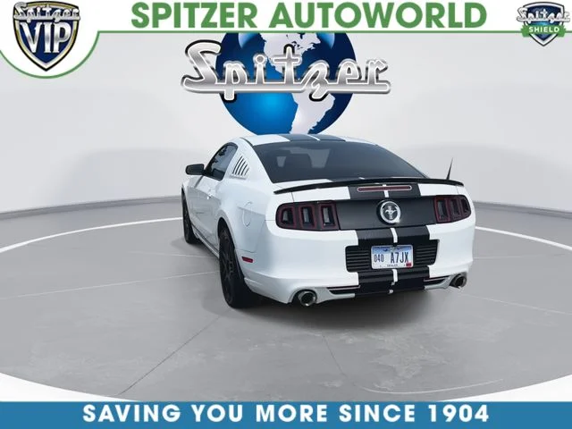 Used 2014 White Ford V6 image 8