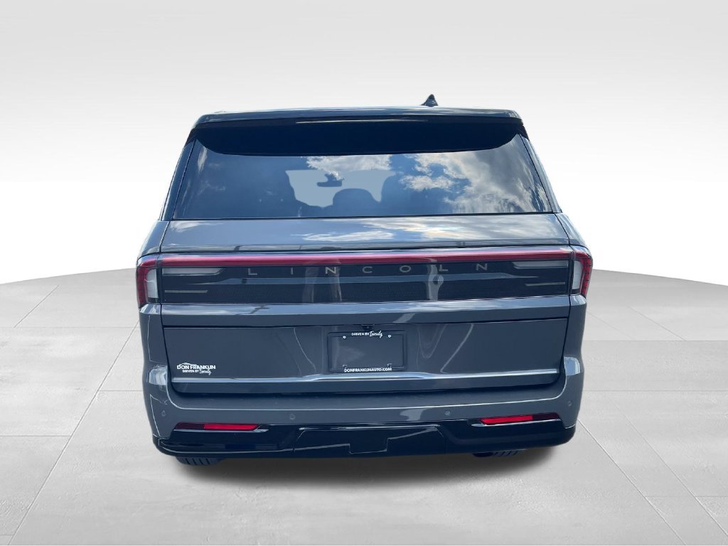 Used 2025 Gray Lincoln Black Label image 4
