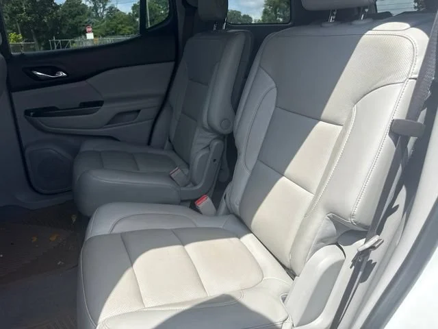 Used 2017 WHITE FROST TRICOAT GMC SLT image 14