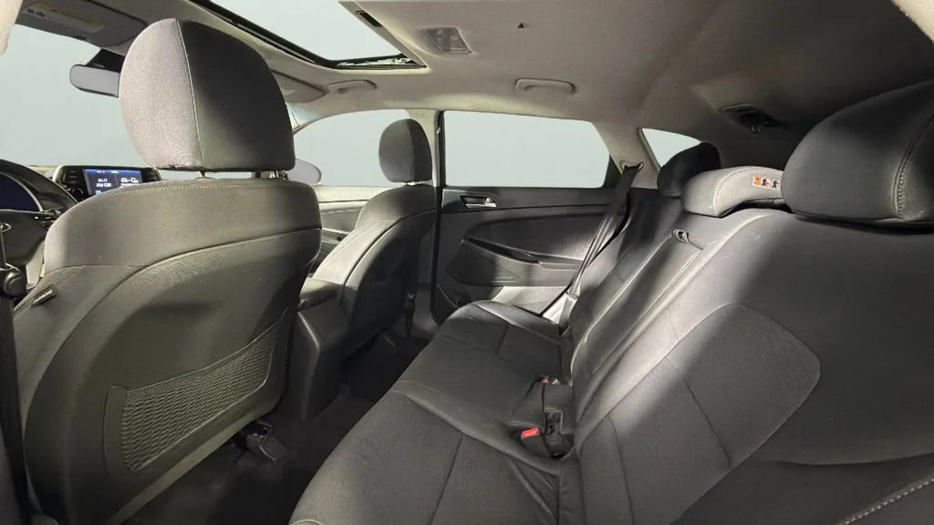Used 2019 Blue Hyundai SE image 28