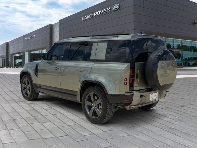Certified Used 2025 Green Land Rover X-Dynamic SE image 3