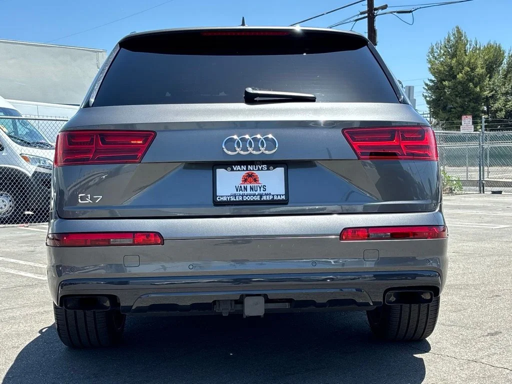 Used 2019 Samurai Gray Metallic Audi quattro Prestige 55 TFSI image 4