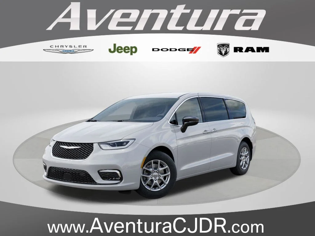 2026 Chrysler Pacifica Select's photo