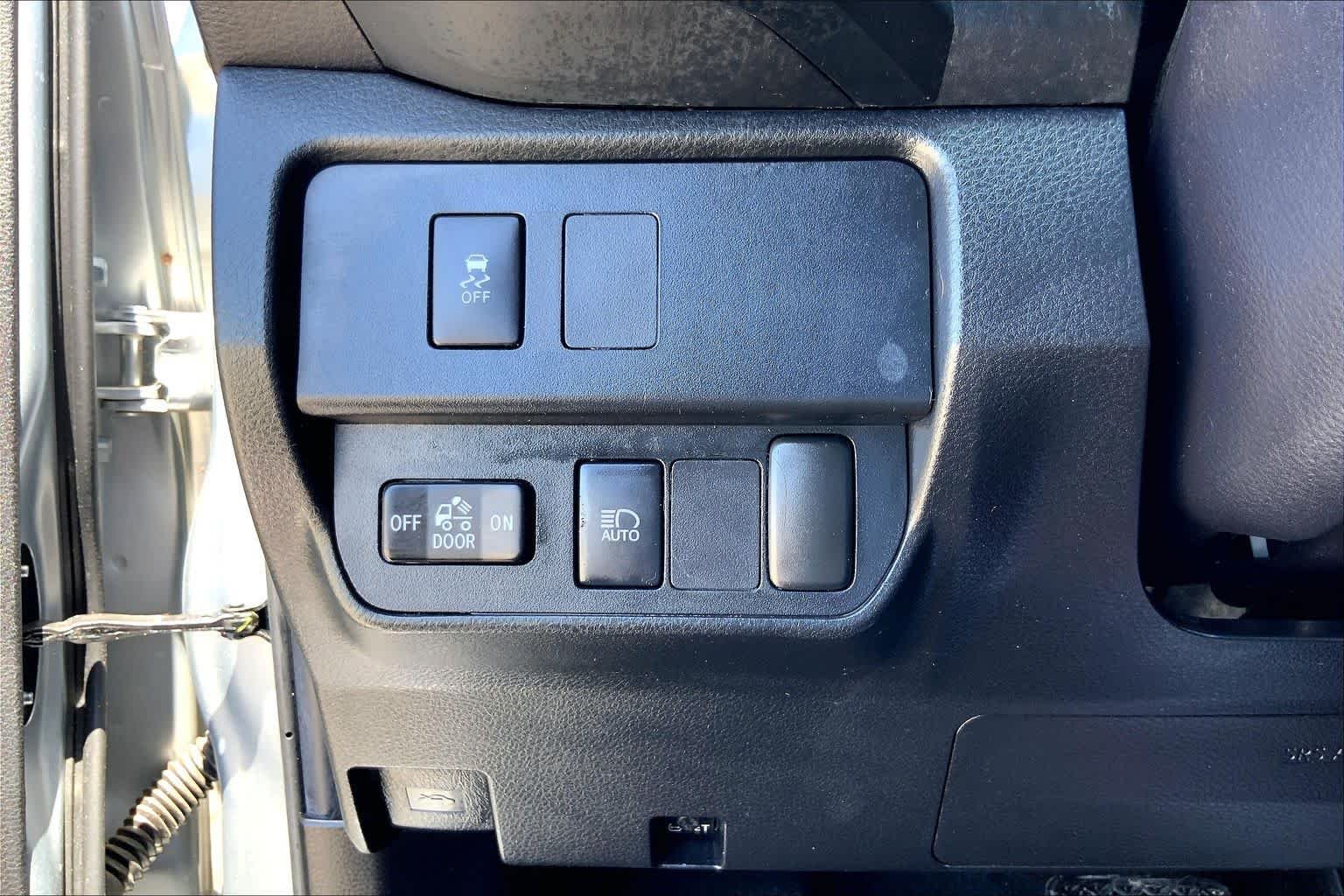 Used 2023 Celestial Silver Metallic Toyota SR image 33