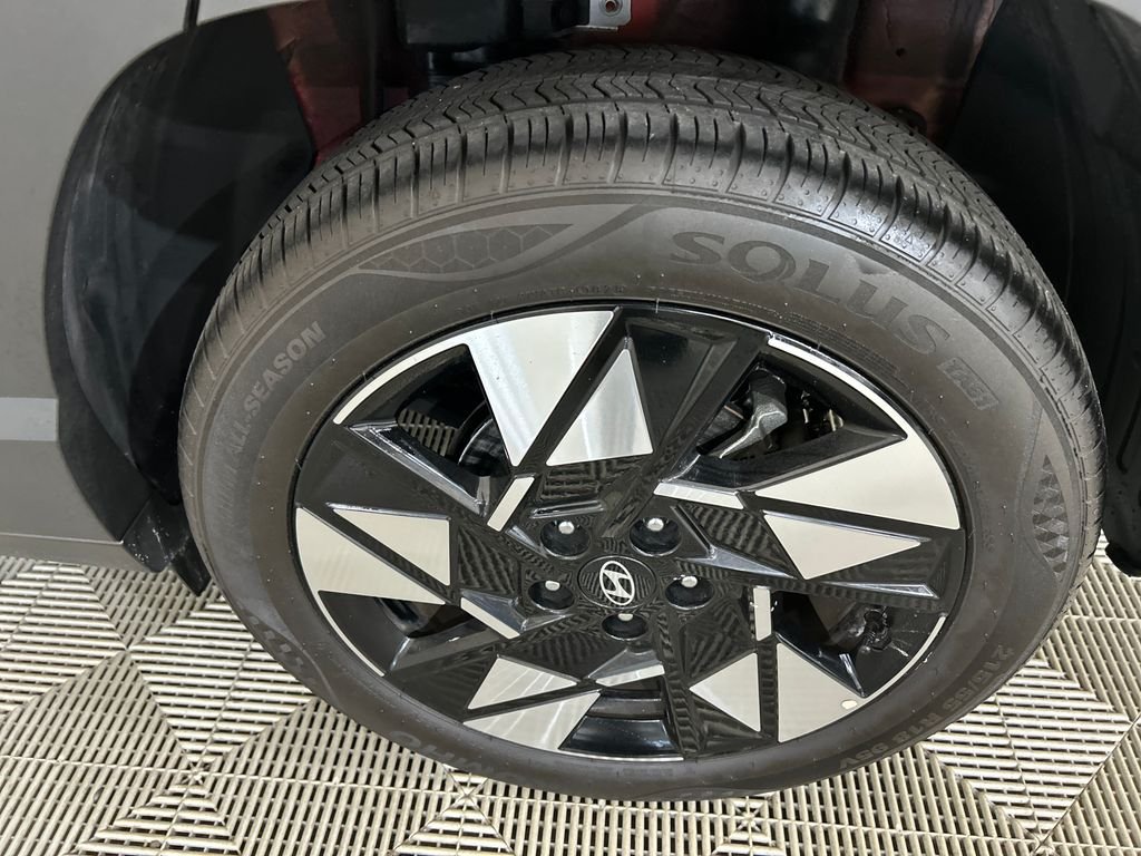 Certified Used 2025 Red Hyundai SEL image 10