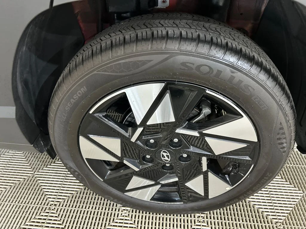 Certified Used 2025 Red Hyundai SEL image 10