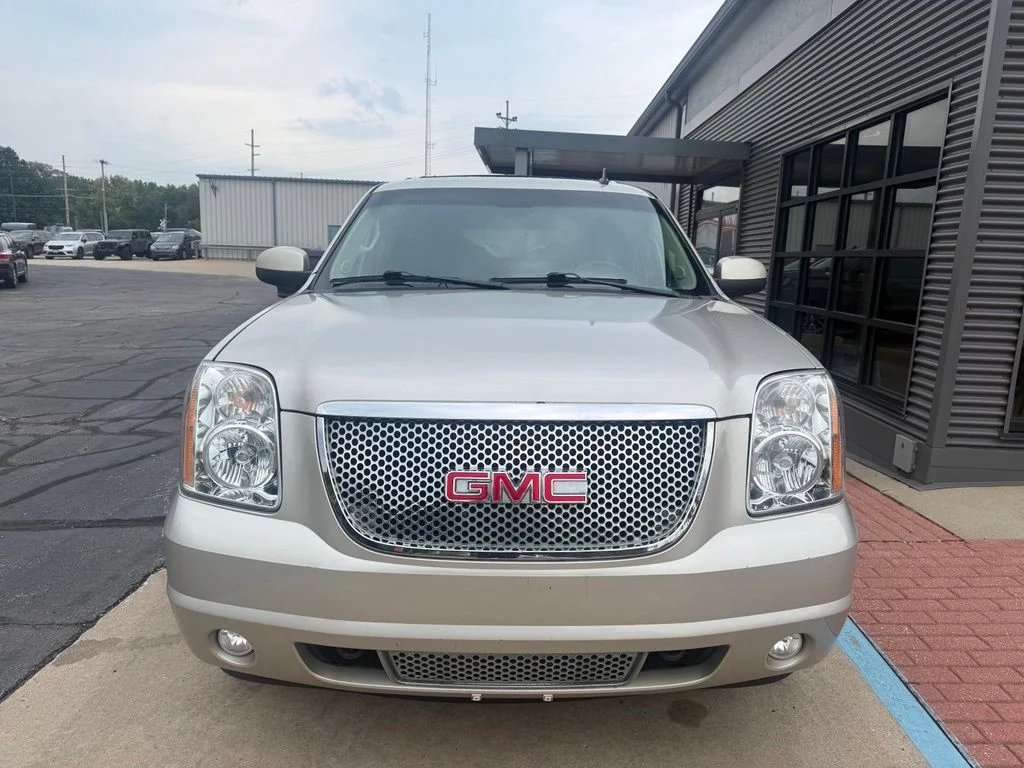 Used 2014 GMC Yukon XL SLT with VIN 1GKS2KE74ER202237 for sale in Goshen, IN