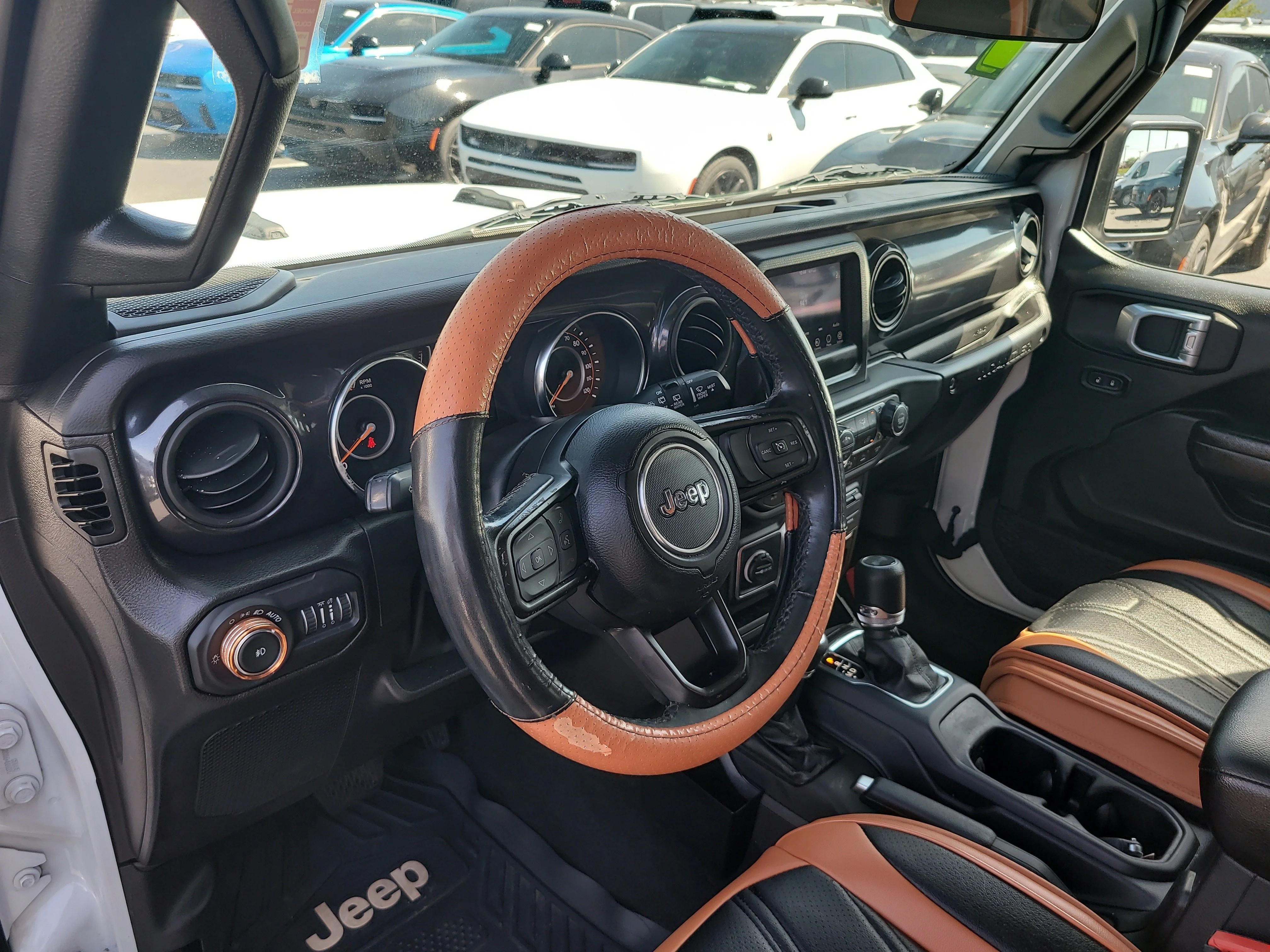 Used 2022 Bright White Clearcoat Jeep Unlimited Sport Altitude image 18