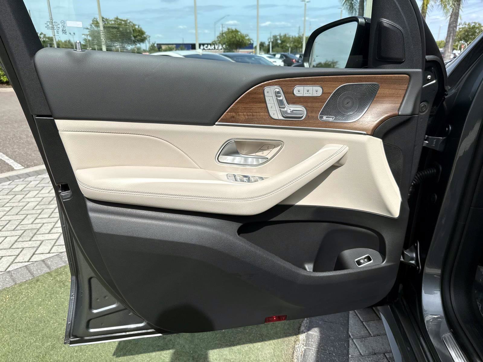 New 2026 Gray Metallic Mercedes-Benz 350 SUV image 17