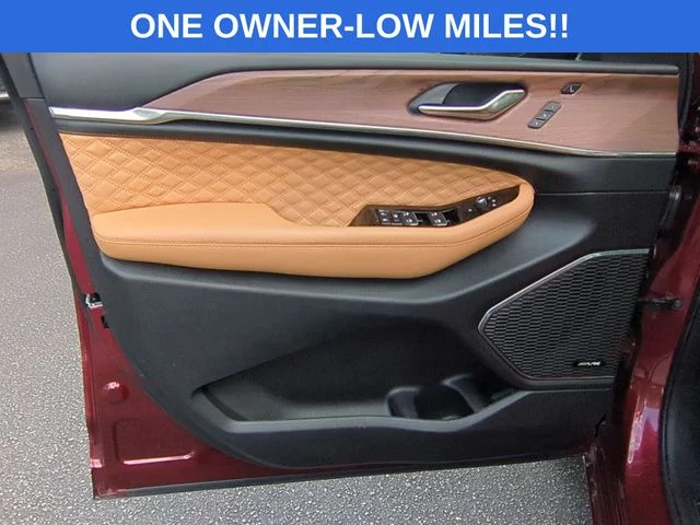 Used 2024 Red Jeep Summit image 12