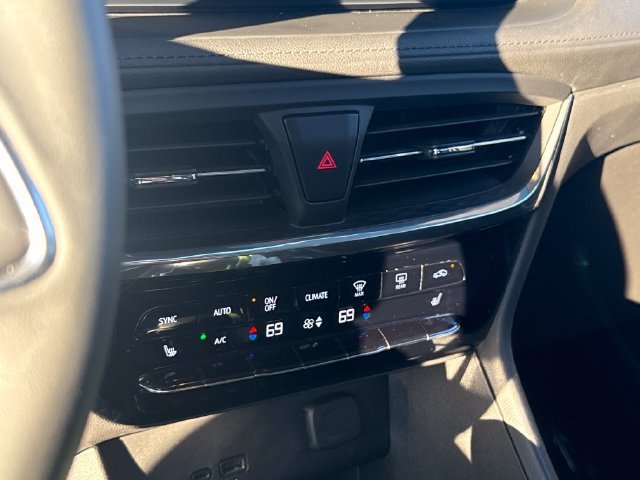 Used 2026 White Frost Tricoat Buick Avenir image 19