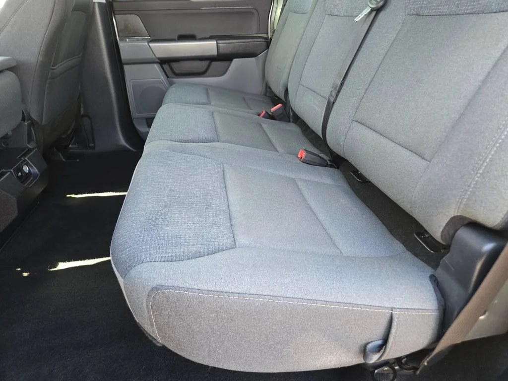 Used 2025 Iconic Silver Met Ford XLT image 11