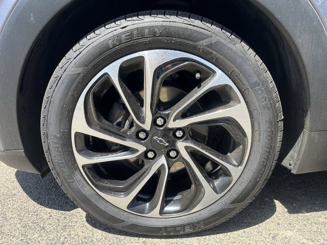 Used 2023 Gray Ghost Metallic Chevrolet Premier image 29