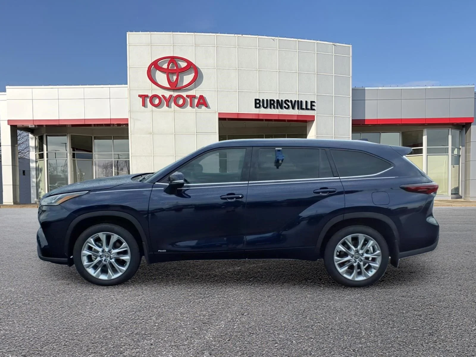 Certified Used 2026  Toyota Limited image 7