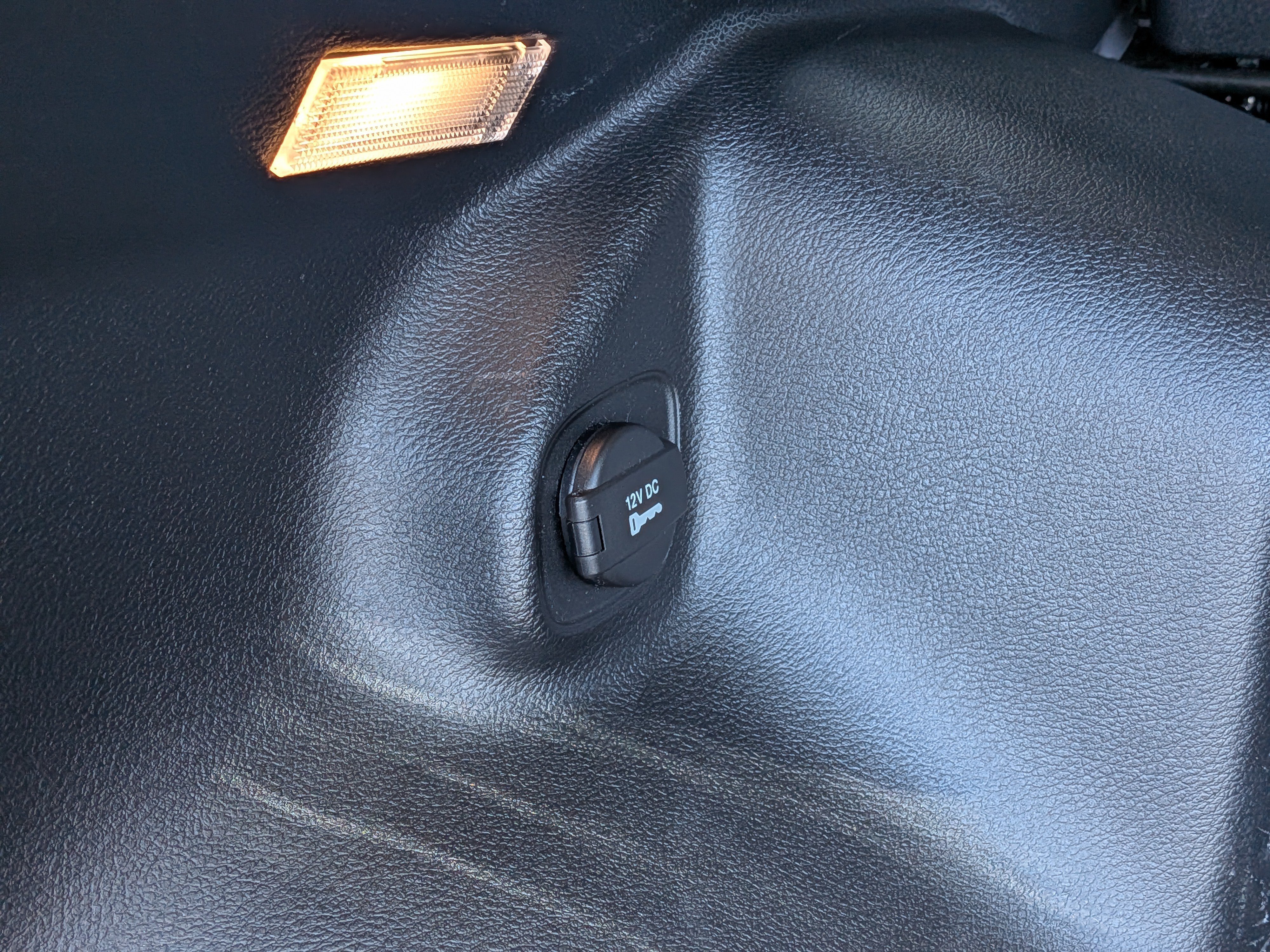 2019 Jeep Cherokee Latitude Plus - Photo 14