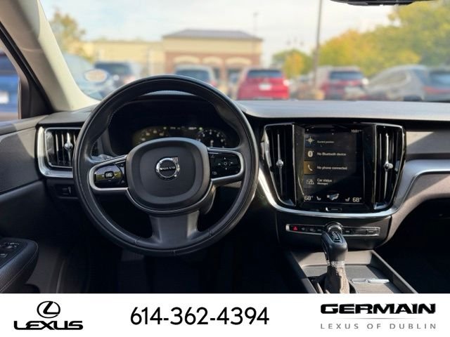 Used 2020 Black Volvo T5 image 23