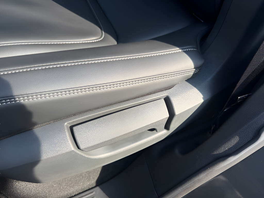 2026 Nissan Armada SV - Photo 20