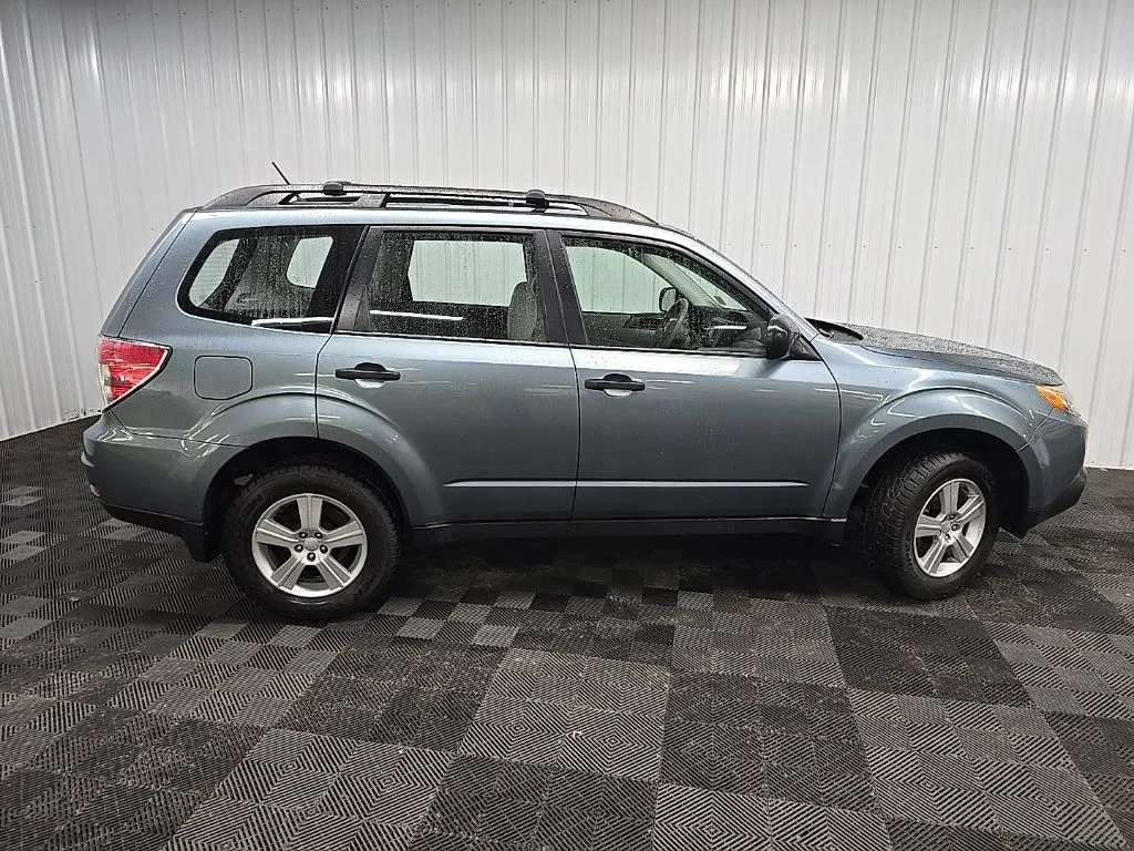 Used 2011 Sage Green Metallic Subaru 2.5X image 2
