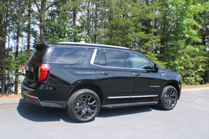Certified Used 2024 Onyx Black GMC SLT image 2