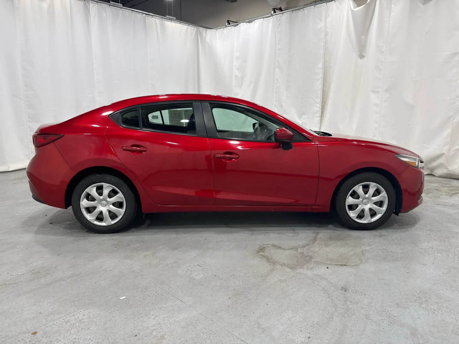 Used 2017 Red/red Mazda Sport image 6