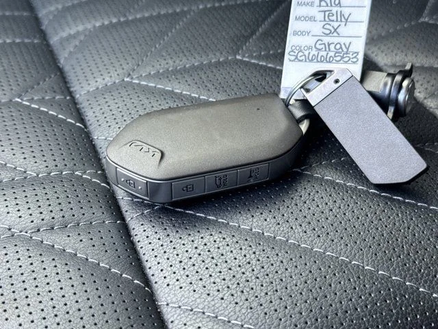 Used 2025 Gray Kia SX X-Line image 38