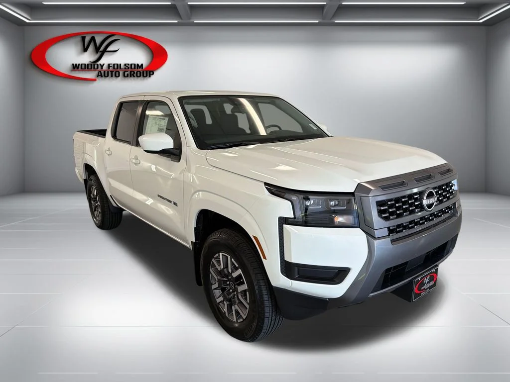 New 2027 Glacier White Nissan Crew Cab SV image 3
