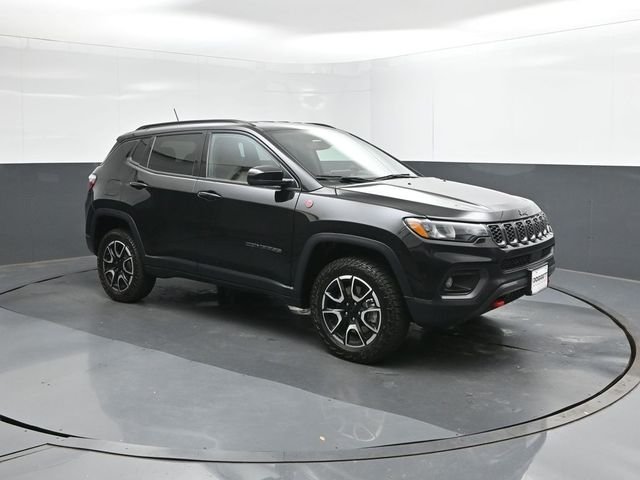 Used 2024 Black Jeep Trailhawk image 26