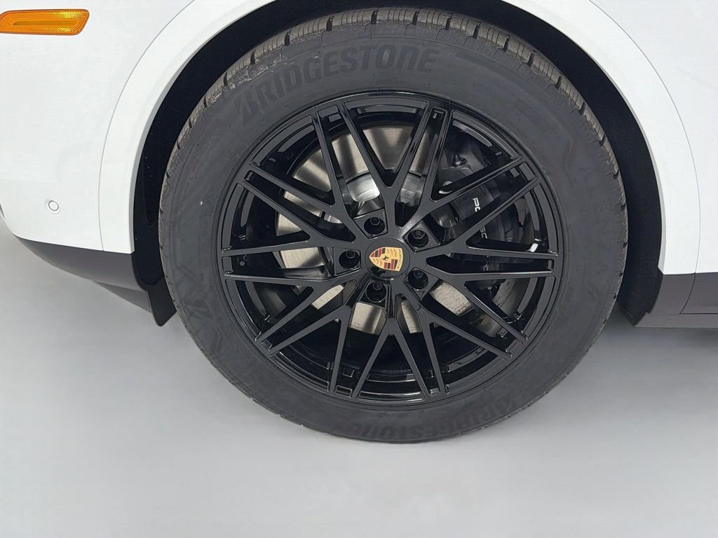 New 2026 White Porsche E-Hybrid AWD image 33