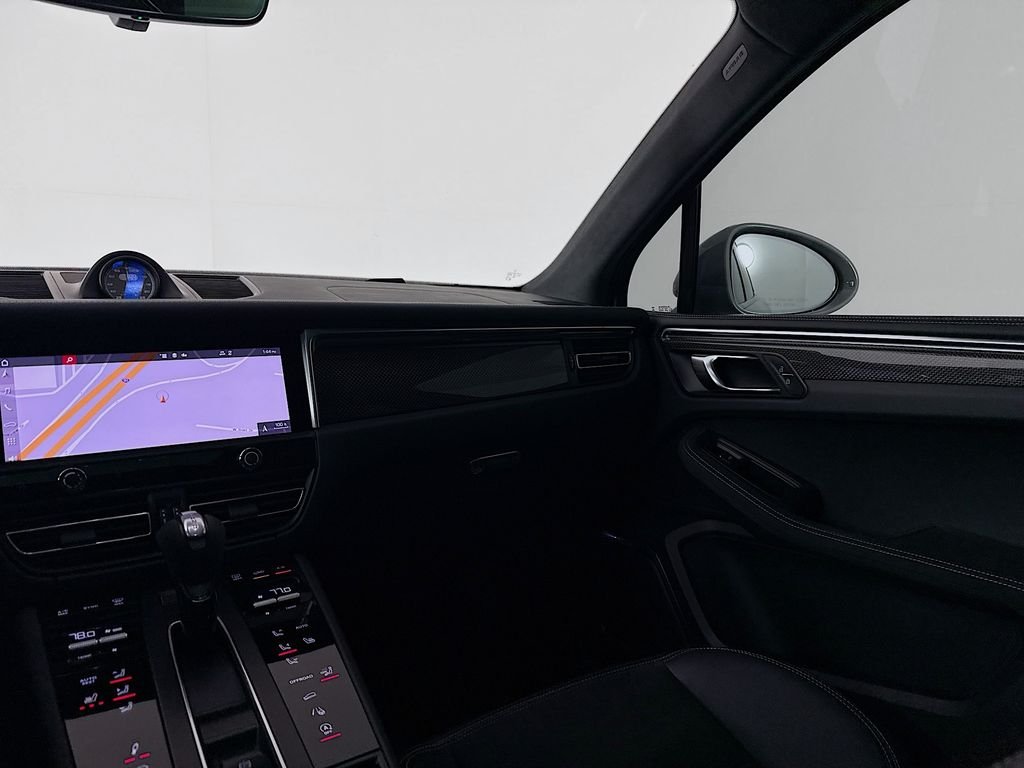 Used 2023  Porsche GTS image 25