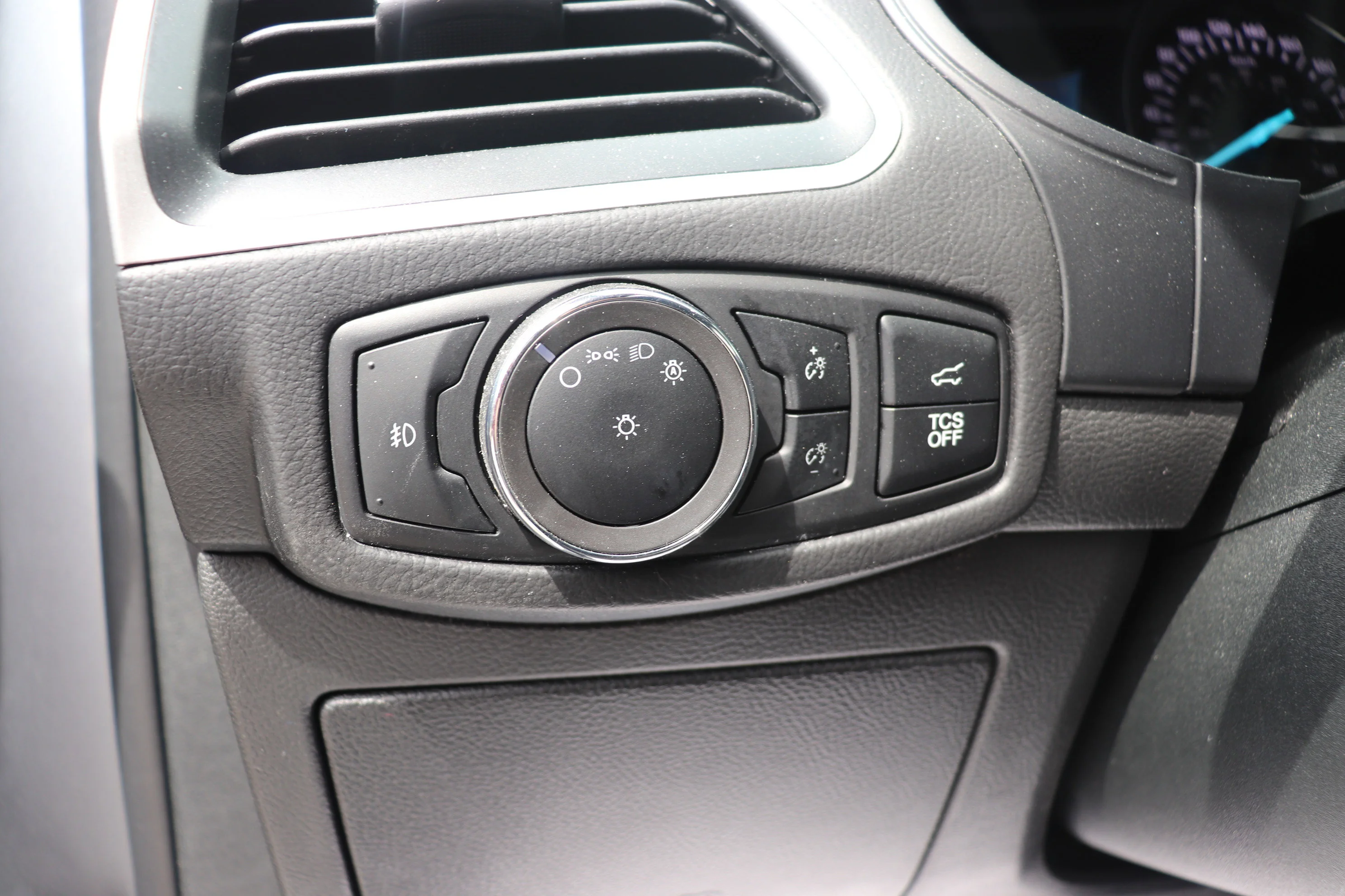 Certified Used 2023 Gray Ford SEL AWD image 13