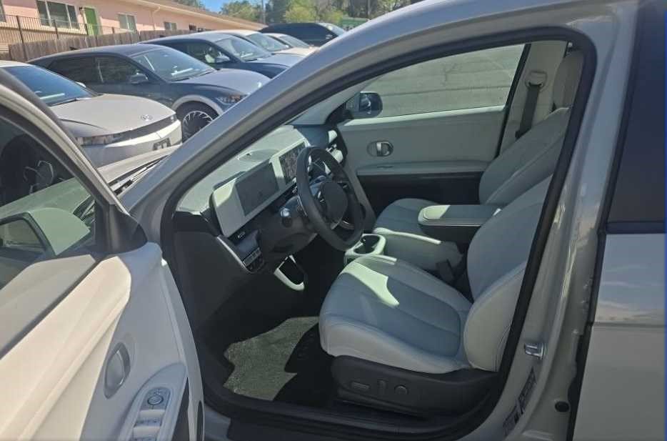 Used 2023 Cyber Gray Hyundai SEL image 8