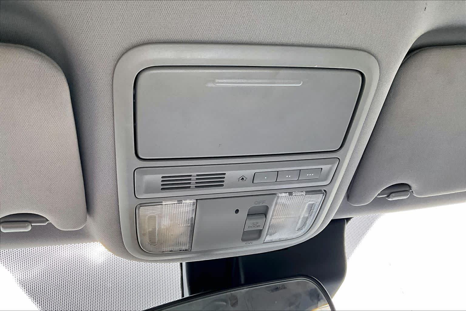 Used 2018 Modern Steel Metallic Honda EX image 30