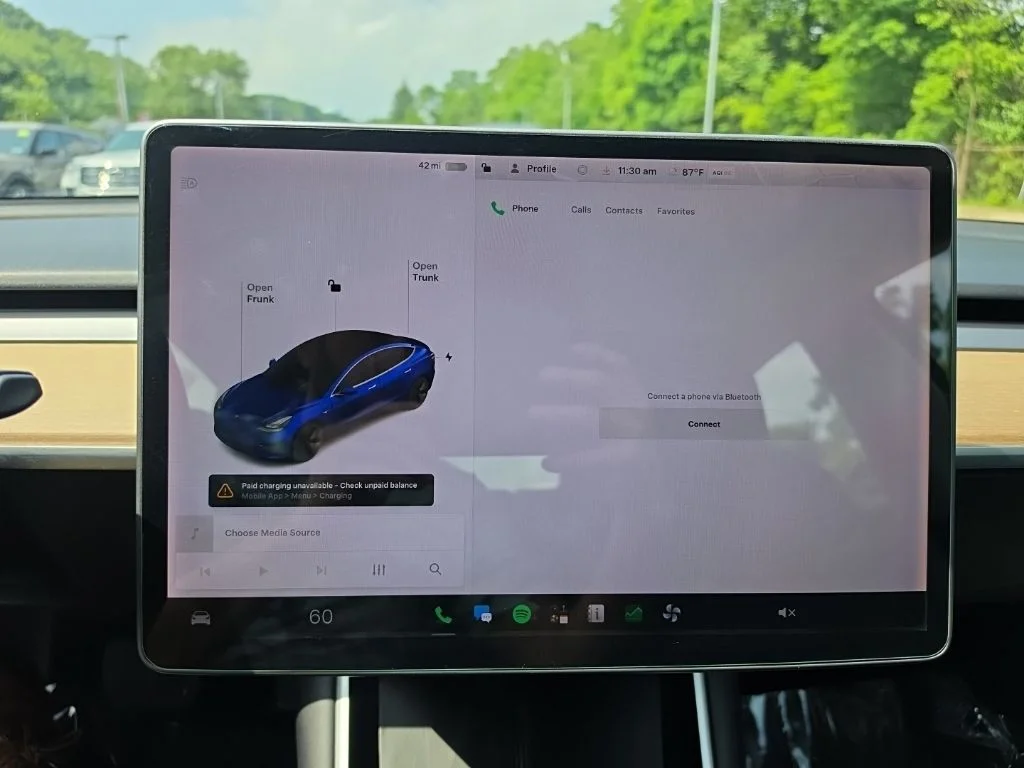 Used 2018 Blue Tesla Long Range image 10