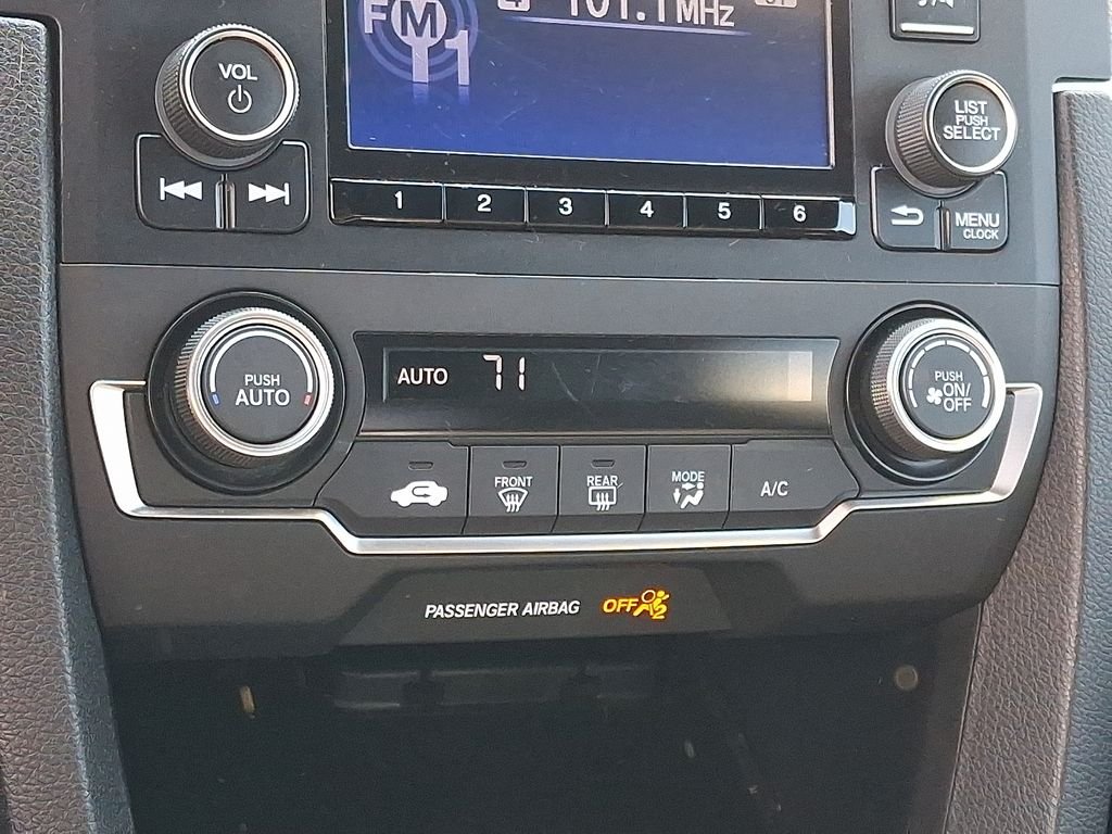 Used 2019  Honda LX image 17
