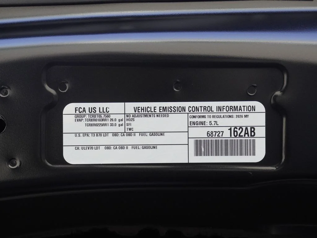 New 2026 Diamond Black Crystal Pearl-Coat Exterior Paint RAM Big Horn/Lone Star image 31