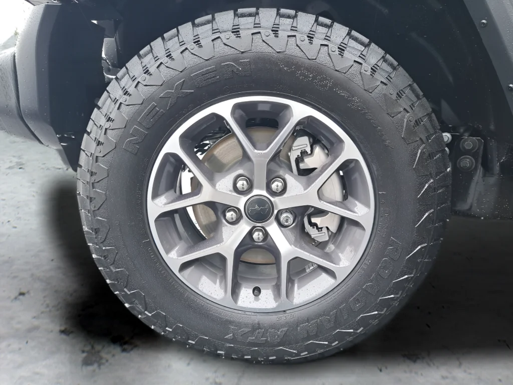 New 2026 Black Clear-Coat Exterior Paint Jeep Sport S image 28