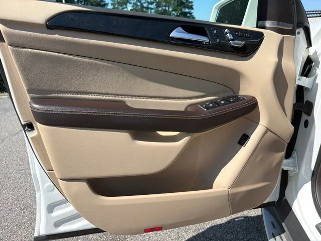 Used 2018 White Mercedes-Benz GLE 350 image 10