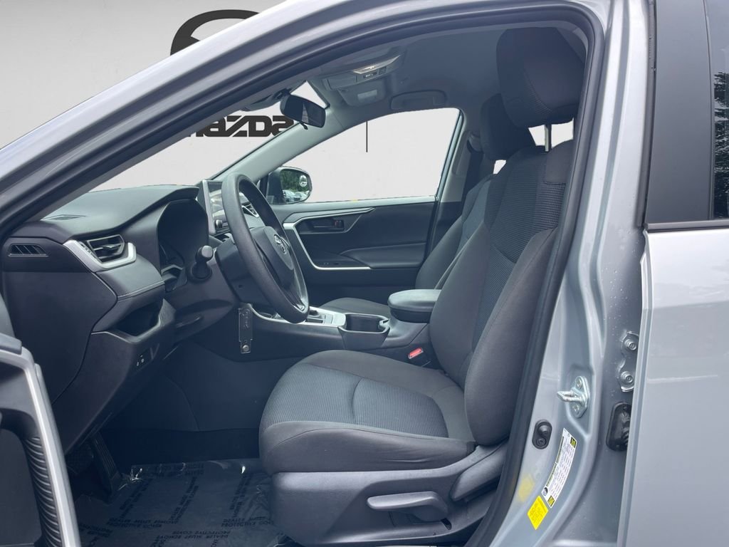 Used 2025 Silver Sky Metallic Toyota LE image 8