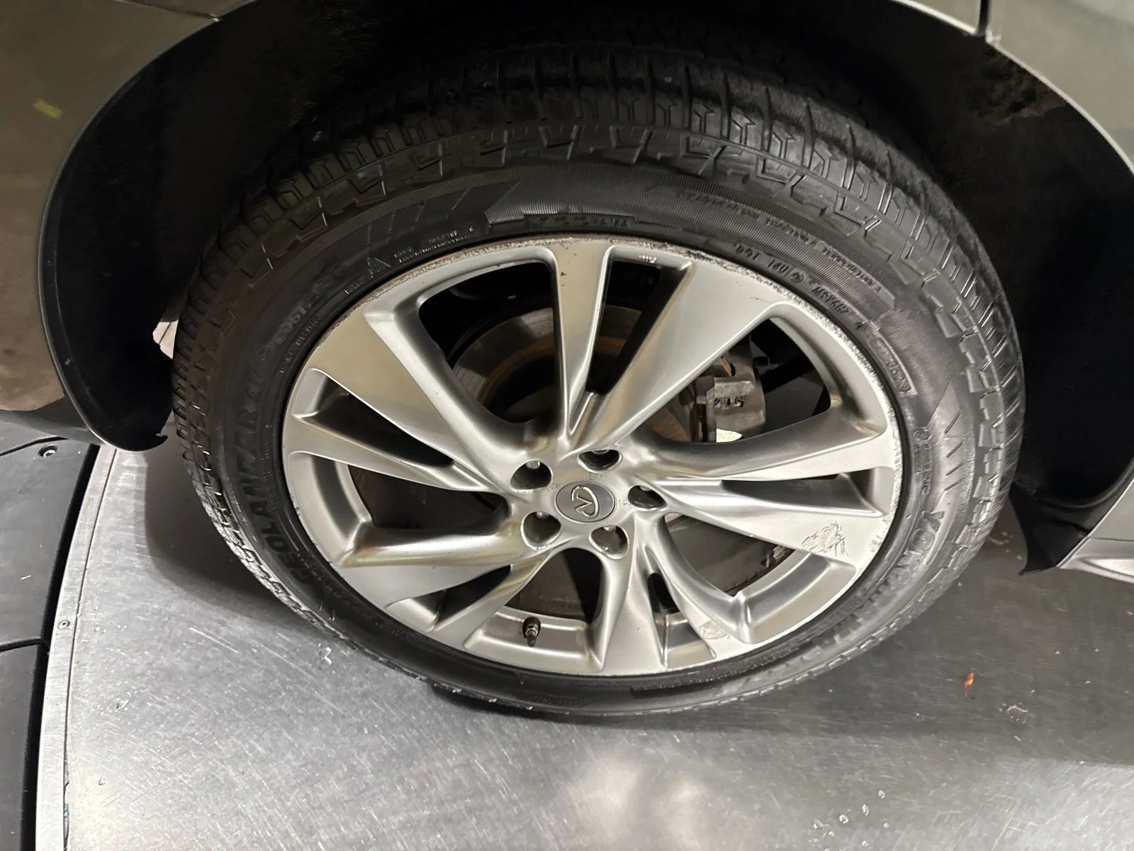 Used 2013 Green INFINITI Base image 8