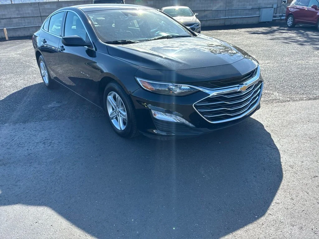 Used 2024 Black Chevrolet LT image 8