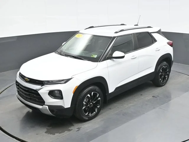 Used 2022 White Chevrolet LT image 13